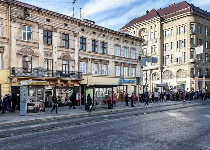 для сім'ї з видом на оперний театр * Lviv
